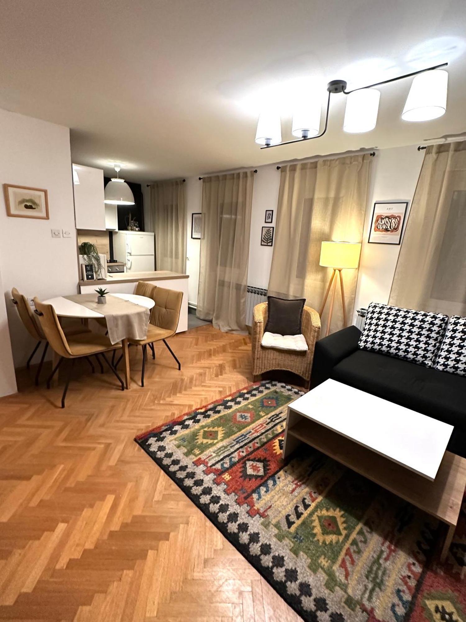 Layla'S Home Free Parking サラエヴォ エクステリア 写真