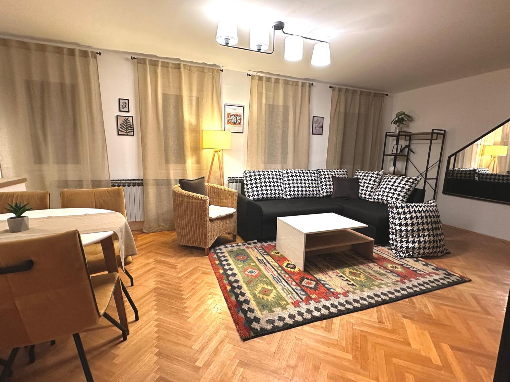 Layla'S Home Free Parking サラエヴォ エクステリア 写真